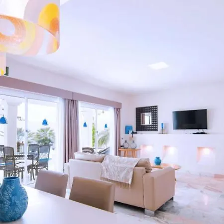 Royal Alegria Villa *